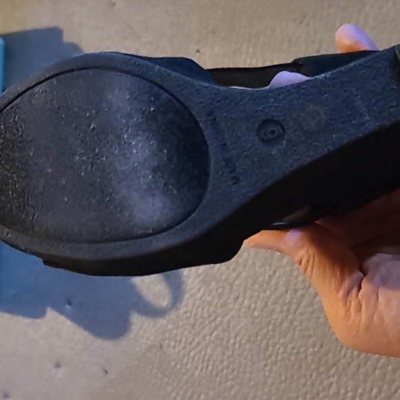 A. N. A. black wedges - Picture 2 of 2